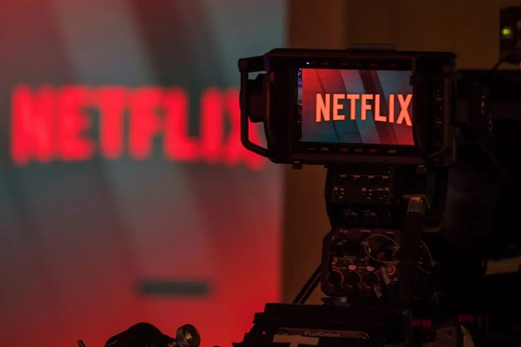 Netflix tem 78% de aumento em buscas por cancelamento - 05/10/2023 -  Televisão - F5