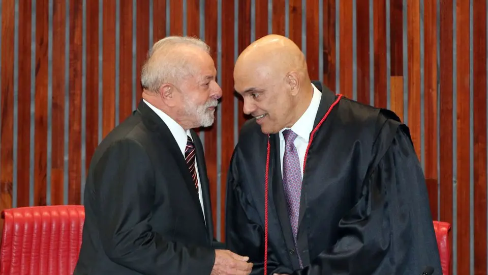 Lula sanciona aumento de salário para ministros do STF
