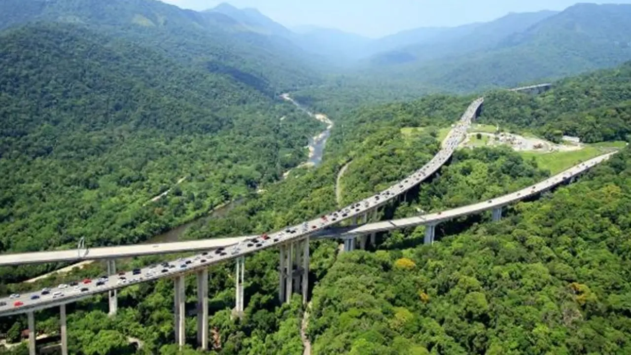 Mais de 5 milhões de veículos circularam pelas principais rodovias do estado no Ano Novo 1