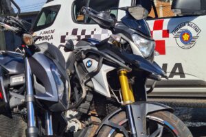 PM de Limeira e Araras prendem suspeitos de roubos de motos