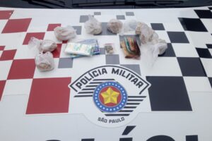 PM prende três envolvidos com tráfico de drogas, em Cordeirópolis