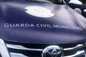 População tenta atrapalhar abordagem da GCM no José Cortez, em Limeira