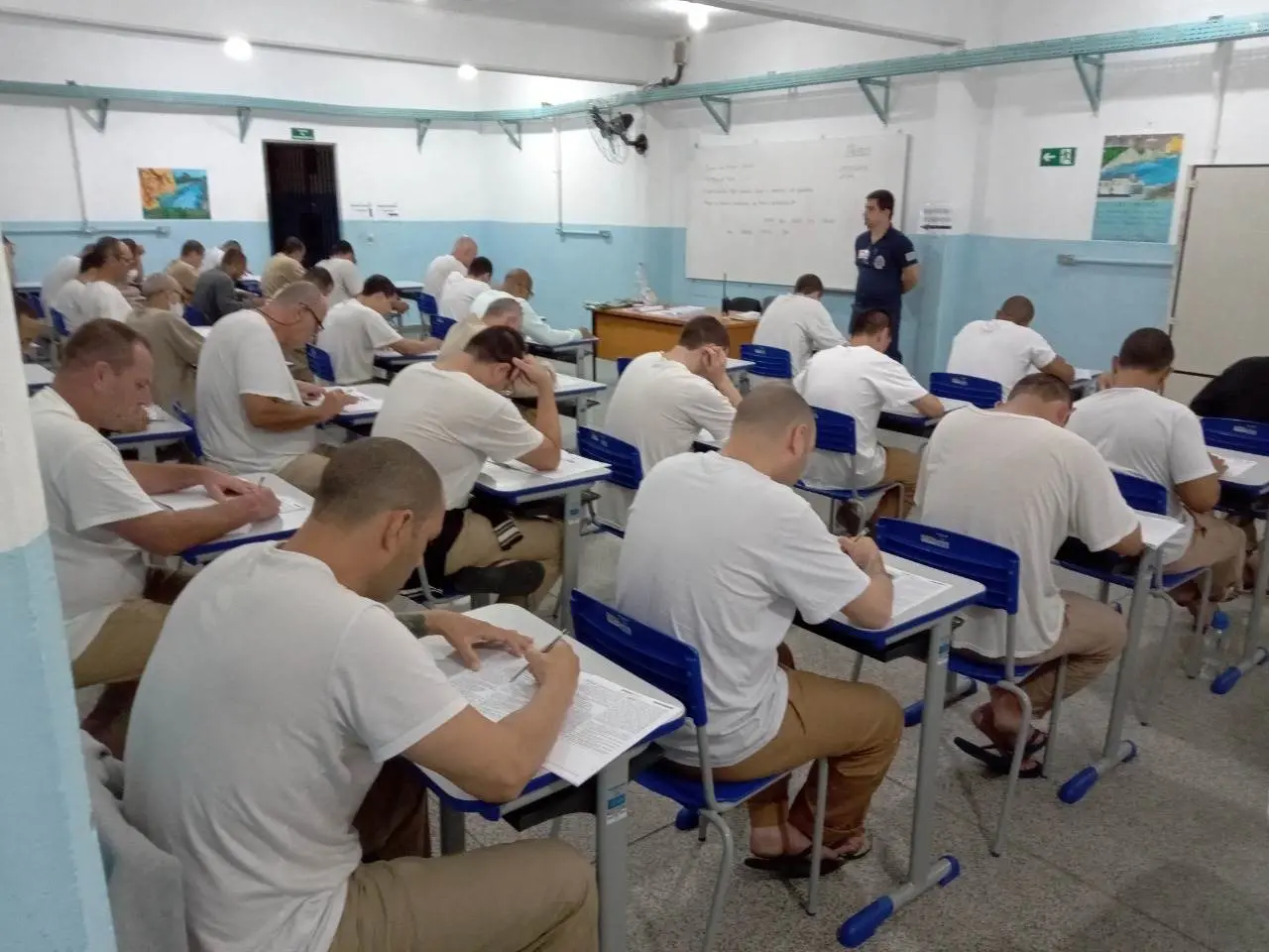 Quase 20 mil pessoas presas em SP fizeram o Enem neste ano