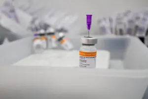 Saúde compra Coronavac para vacinação infantil na próxima semana