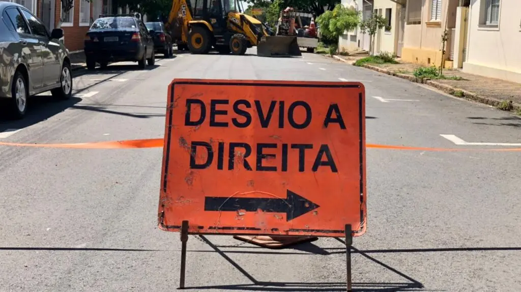 Manutenção em galeria interdita parcialmente Rua Tiradentes