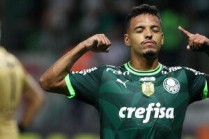 Meias decidem, Palmeiras vence Ferroviária e retoma ponta do Paulista