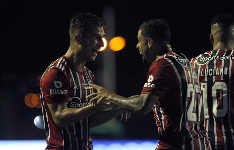 São Paulo vence São Bento