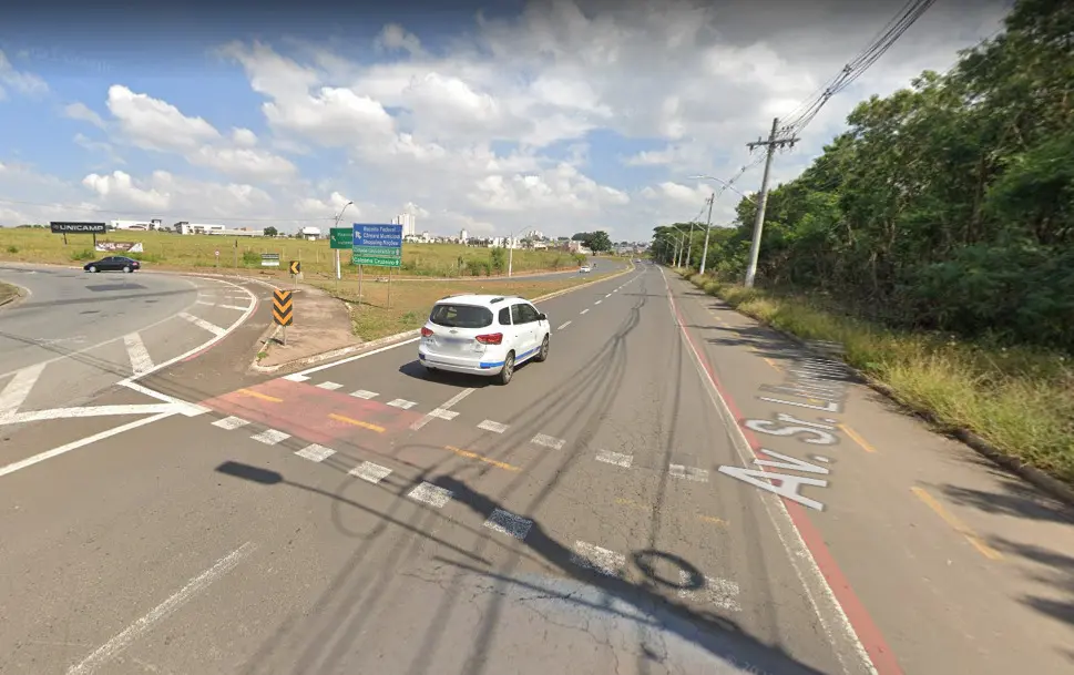 Obras interditam Av. Libertino Pizani
