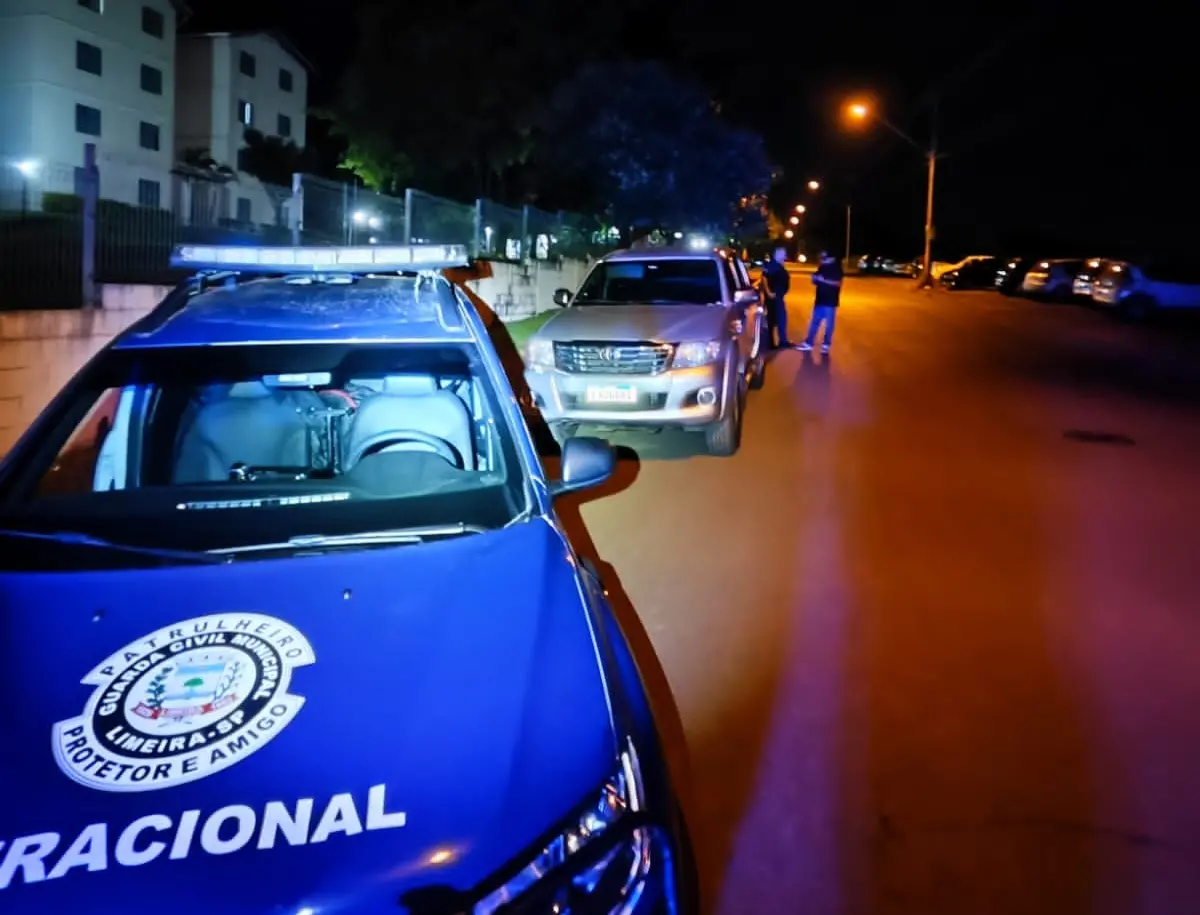 Bandidos roubam, batem e abandonam Hilux no Santina, em Limeira