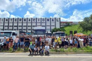 Carreata organizada por pai de adolescente morto em 2022 reúne amigos em Limeira