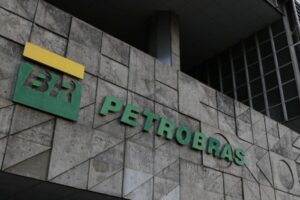 Governo adia assembleia e muda indicação para conselho da Petrobras