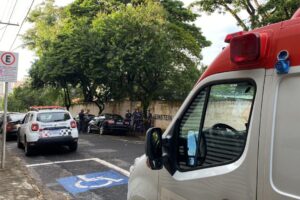 Homem é encontrado morto dentro de carro na Vila Queiroz