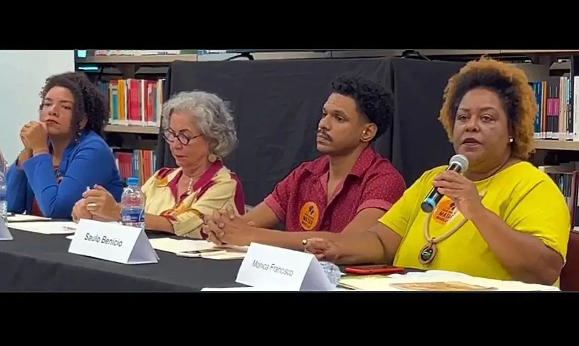 Marielle Franco foi vítima de feminicídio político, diz deputada