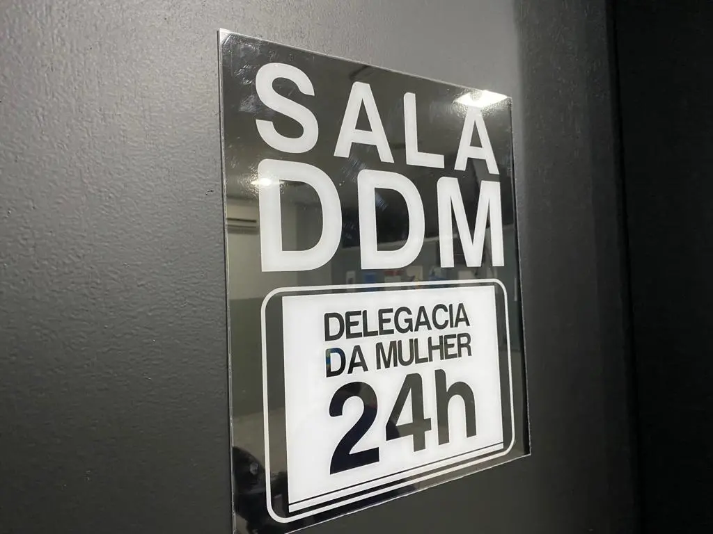 Mulher denuncia irmão por agressão e ameaça, em Limeira