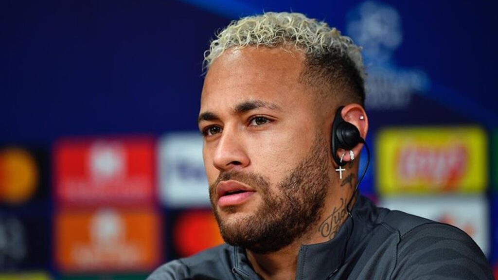 Neymar quer se aposentar no PSG, afirma site