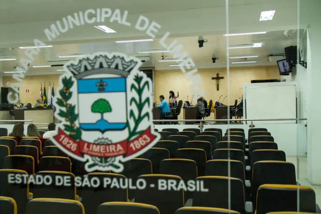 Número de comissionados na Câmara de Limeira faz TCE reprovar contas de 2021