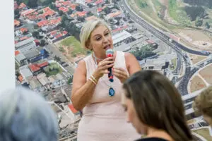 Rede Elza Tank faz evento para divulgar ações contra violência à mulher