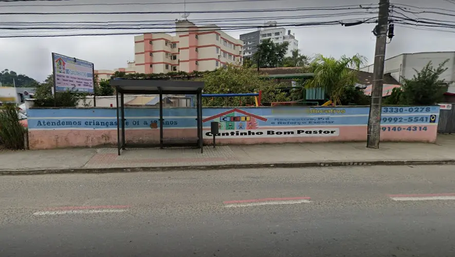 Ataque em creche mata 4 crianças , em Blumenau
