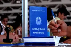 Desemprego sobe a 8,8% e atinge 9,4 milhões no primeiro trimestre