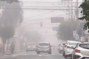 Limeira amanhece encoberta de neblina nesta quinta