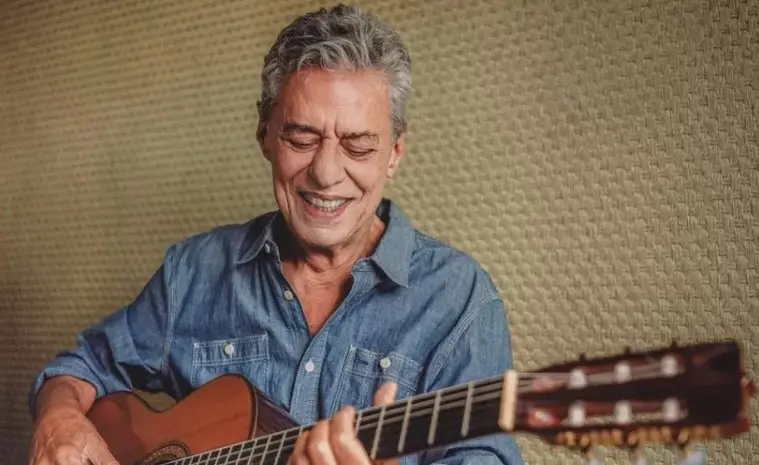Presidente Lula entrega Prêmio Camões a Chico Buarque