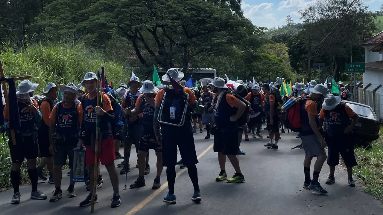romeiros aparecida romaria nossa senhora santuário sexta feira santa promessa páscoa limeira
