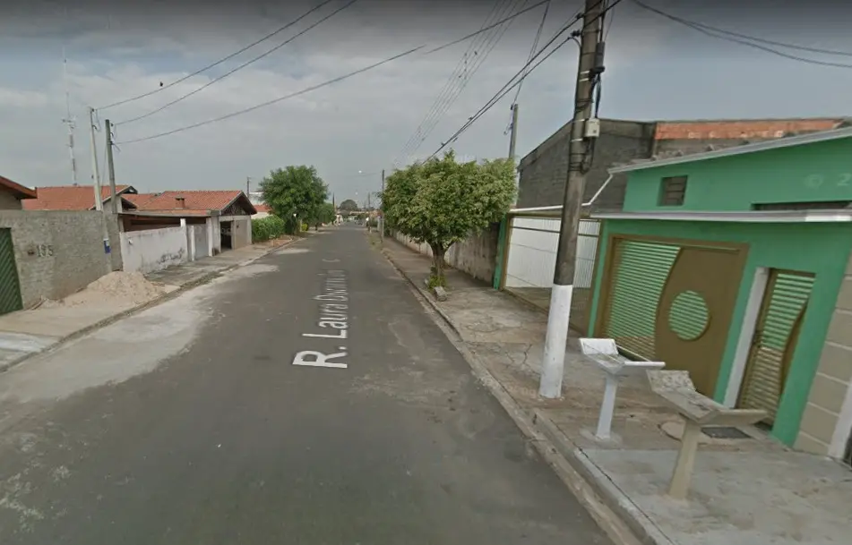Quadrilha rouba carro de vigilante
