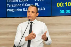 Everton Ferreira contrata Karnal e Pondé para palestra e Câmara gasta R$ 101,2 mil