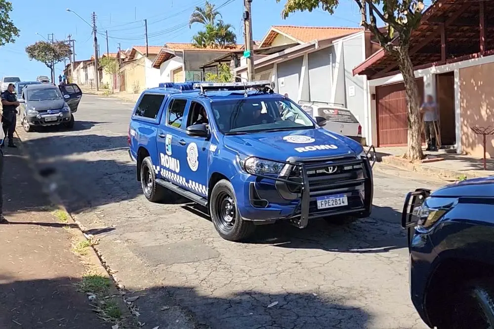 Pitbulls matam cachorro e deixam homem ferido no Jardim Planalto