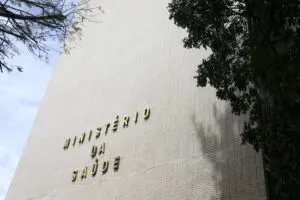 Ministério nega invasão externa para registro de vacina em sistema