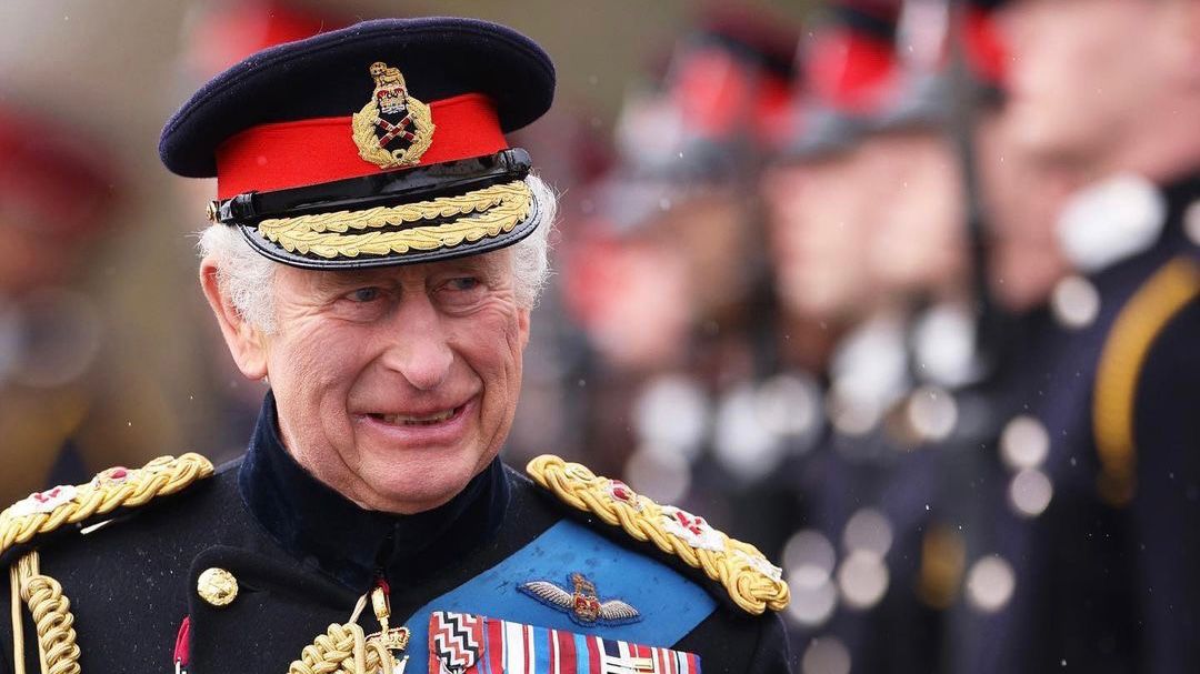 O rei Charles 3° será coroado neste sábado (6) em Londres, na Inglaterra, com uma coroa especial para a cerimônia.