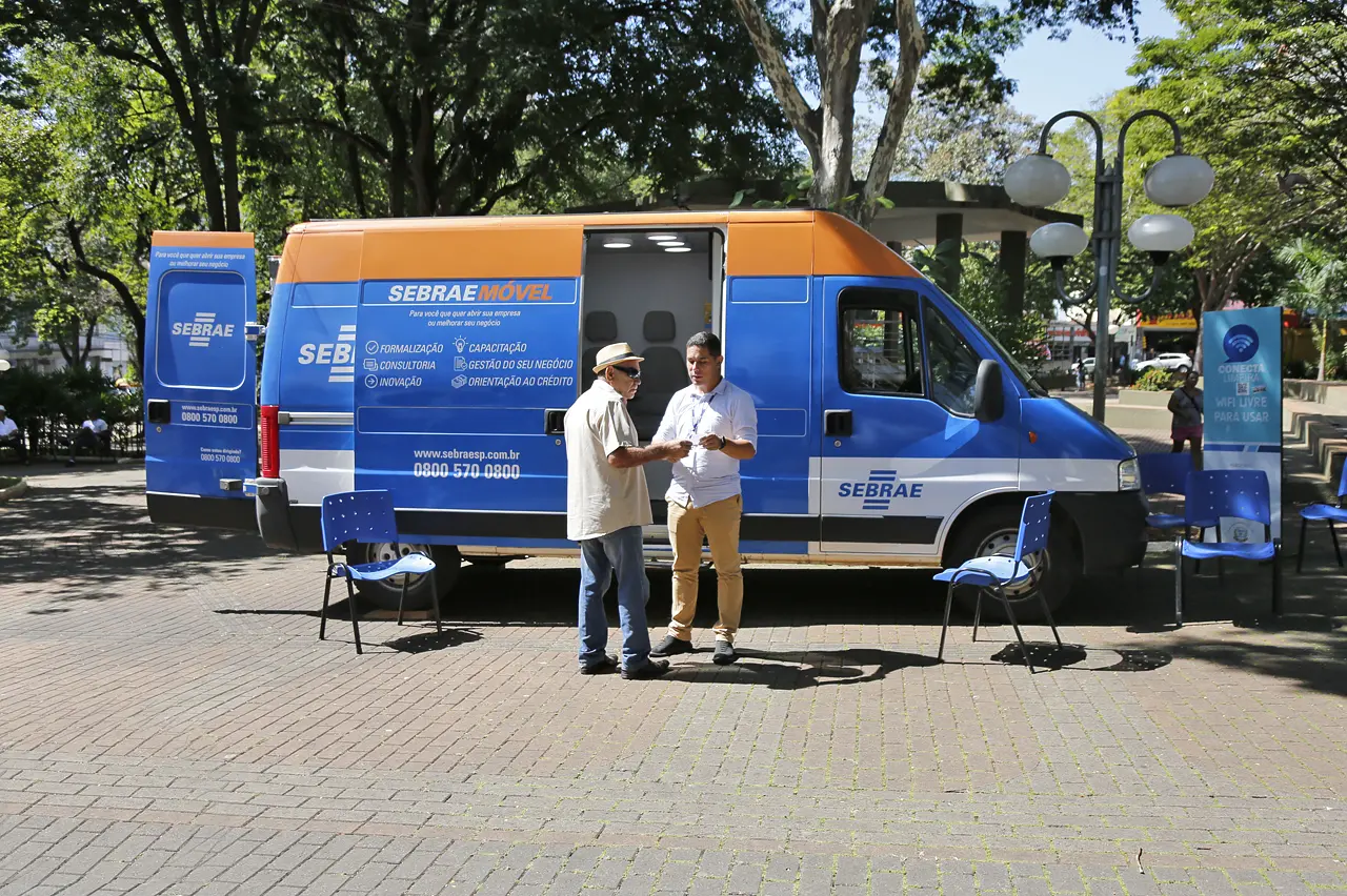 Sebrae Móvel terá atendimento nesta semana na Praça Toledo Barros