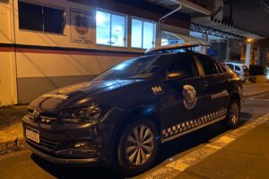Veículo furtado em Americana é recuperado pela GCM, em Limeira