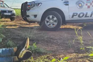 O corpo de um homem jovem foi encontrado em um canavial na LIM 353, KM 08, no Bairro Campo Alegre, imediações do sítio Quinta de São Bernardo. Grave ocorrência