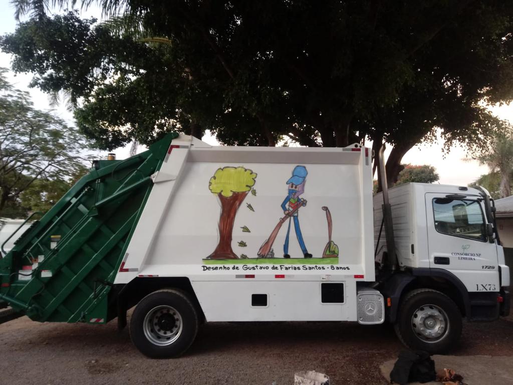 Filhos de coletores ilustram caminhões de lixo que circulam por Limeira  2