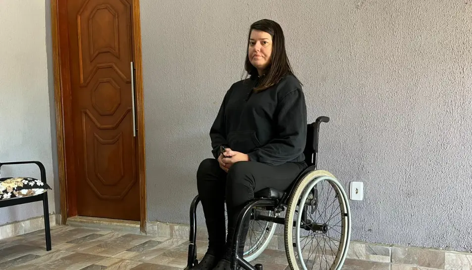 Maira consegue valor para cadeira de rodas motorizada e encerra vaquinha