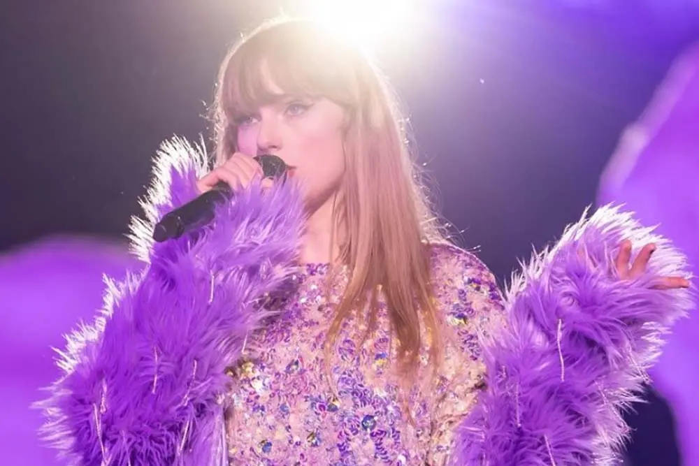 Polícia e Russomano retiram cambistas de fila de show de Taylor Swift em São Paulo