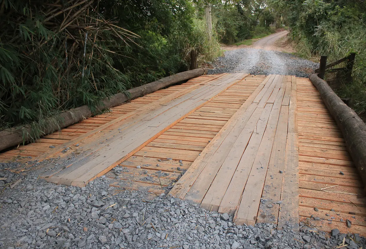 Prefeitura investe mais de R$ 950 mil em manutenção de pontes de madeira na zona rural