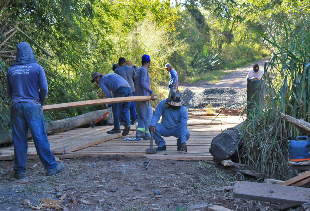 Prefeitura investe mais de R$ 950 mil em manutenção de pontes de madeira na zona rural