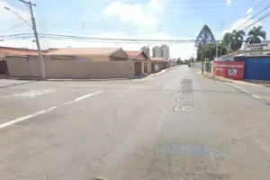 Sandero é furtado na frente de casa da proprietária, em Limeira