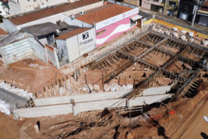 Obras em galerias do Mercado Modelo avançam para fase de escavação dos piscinões
