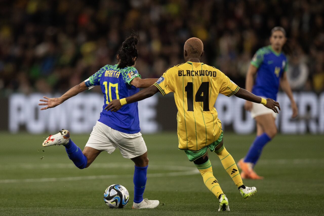 Brasil acaba com sonho de Marta e é eliminado na Copa