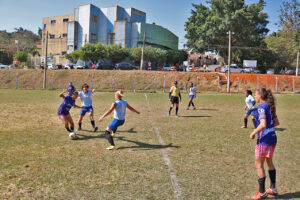 Campeonato de futebol feminino mobiliza comunidade do Parque Hipólito 