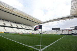 Corinthians vende ingresso mais caro contra Palmeiras que na semi com São Paulo