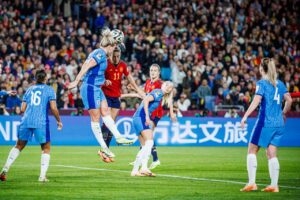 Espanha supera problemas, bate Inglaterra e conquista Copa do Mundo feminina