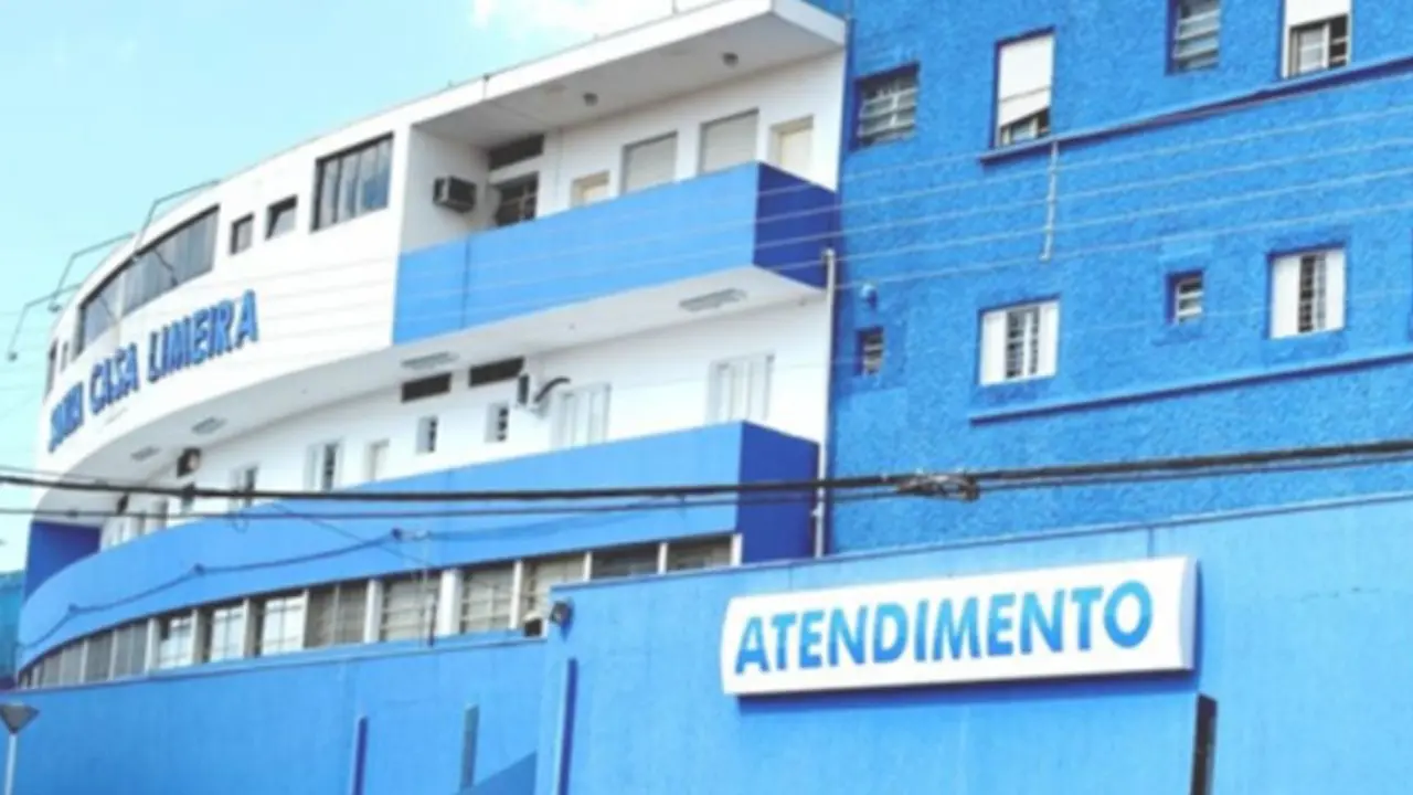 Homem cai de escada, fica internado 3 dias e morre na Santa Casa de Limeira