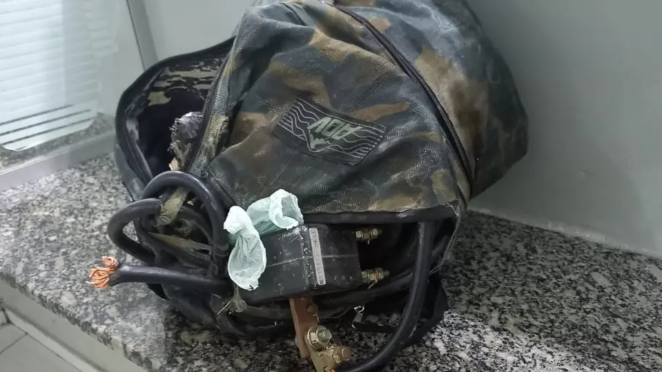 Ladrão é preso furtando fiação de empresa no Aeroporto, em Limeira