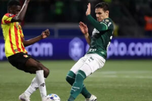 Palmeiras empata com Deportivo Pereira, bate recorde e avança à semifinal
