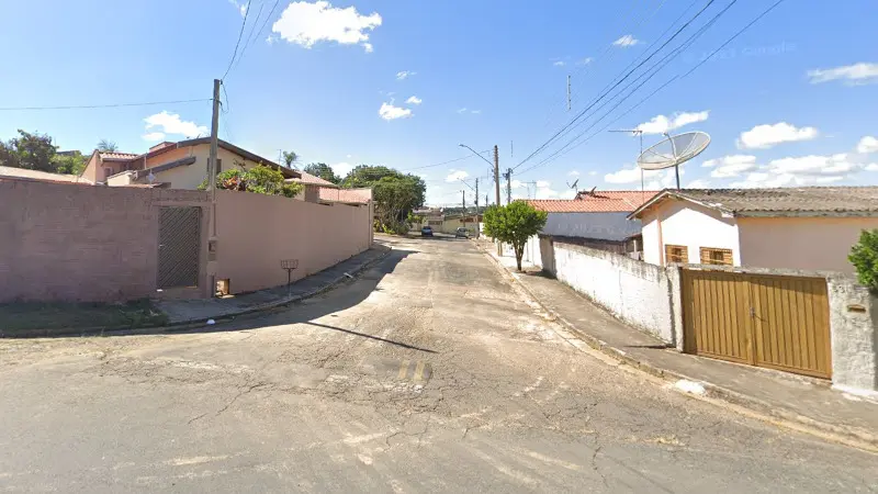 veículo com placa adulterada