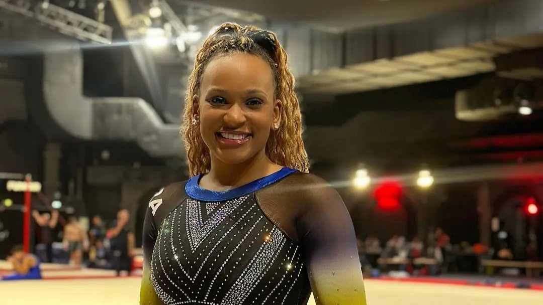 Rebeca Andrade leva prata nas barras assimétricas na Copa do Mundo